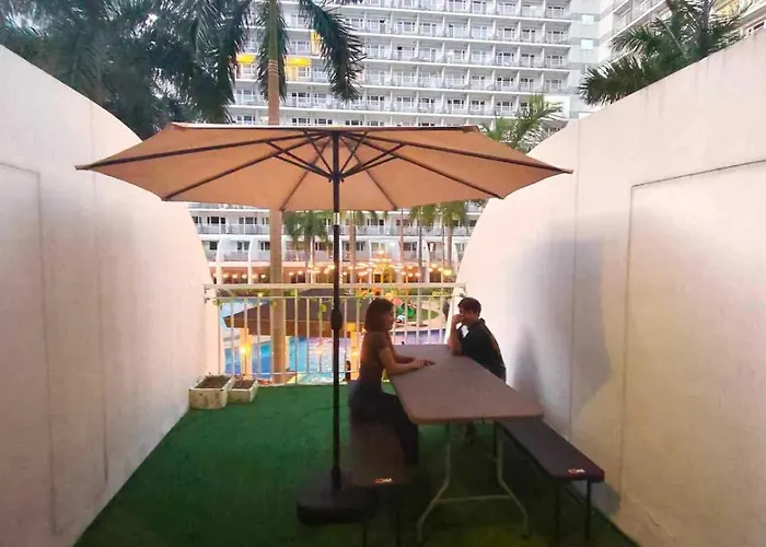 1bedroom Pool View With Big Balcony Manila