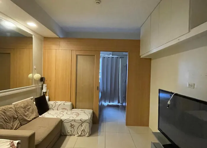 1bedroom Pool View With Big Balcony Apartamento Manila